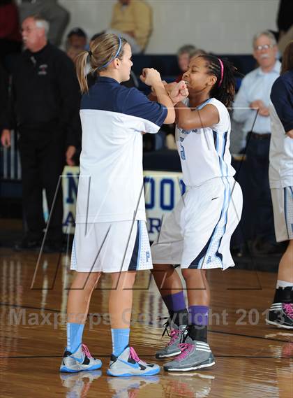 Thumbnail 2 in Charleston Collegiate vs. Pinewood Prep photogallery.