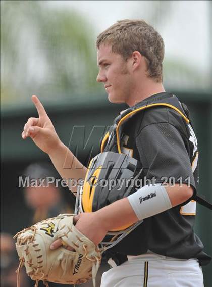 Thumbnail 2 in Alemany vs. El Capitan (Hard 9 National Classic) photogallery.
