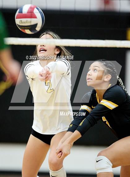 Thumbnail 2 in V.R. Eaton vs Fossil Ridge photogallery.