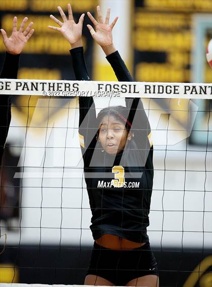 Thumbnail 3 in V.R. Eaton vs Fossil Ridge photogallery.