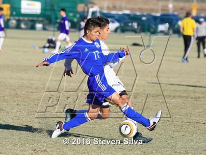 Thumbnail 2 in Chula Vista vs. Warren (21st Annual SoCal Classic) photogallery.