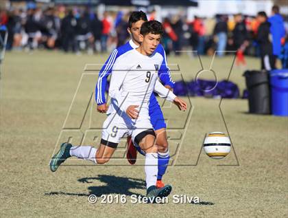Thumbnail 2 in Chula Vista vs. Warren (21st Annual SoCal Classic) photogallery.
