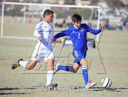 Thumbnail 3 in Chula Vista vs. Warren (21st Annual SoCal Classic) photogallery.
