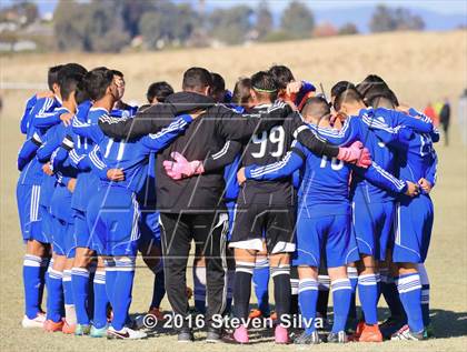 Thumbnail 2 in Chula Vista vs. Warren (21st Annual SoCal Classic) photogallery.