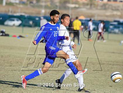 Thumbnail 1 in Chula Vista vs. Warren (21st Annual SoCal Classic) photogallery.