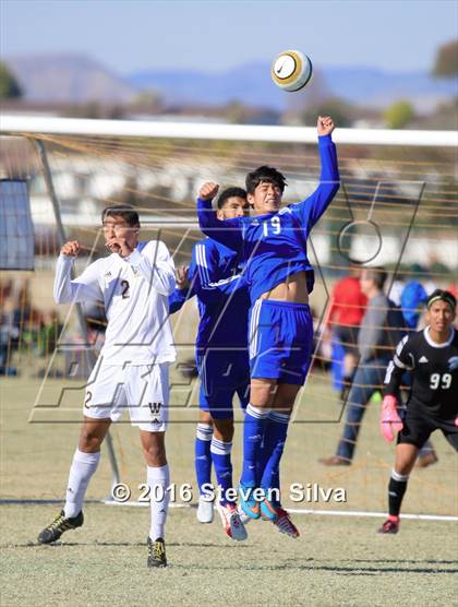 Thumbnail 2 in Chula Vista vs. Warren (21st Annual SoCal Classic) photogallery.
