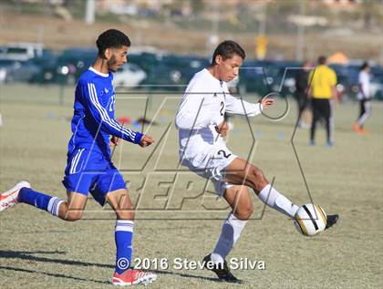Thumbnail 3 in Chula Vista vs. Warren (21st Annual SoCal Classic) photogallery.
