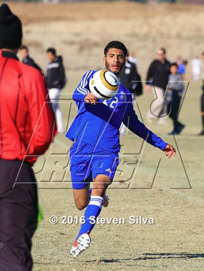 Thumbnail 2 in Chula Vista vs. Warren (21st Annual SoCal Classic) photogallery.