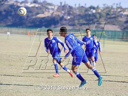 Thumbnail 2 in Chula Vista vs. Warren (21st Annual SoCal Classic) photogallery.