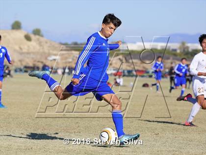 Thumbnail 3 in Chula Vista vs. Warren (21st Annual SoCal Classic) photogallery.