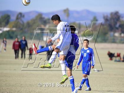 Thumbnail 3 in Chula Vista vs. Warren (21st Annual SoCal Classic) photogallery.