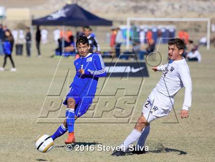 Thumbnail 1 in Chula Vista vs. Warren (21st Annual SoCal Classic) photogallery.