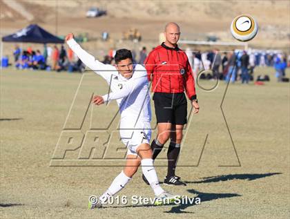 Thumbnail 1 in Chula Vista vs. Warren (21st Annual SoCal Classic) photogallery.