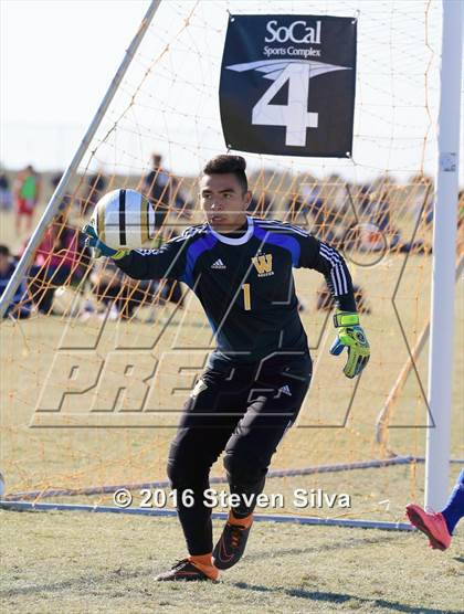 Thumbnail 3 in Chula Vista vs. Warren (21st Annual SoCal Classic) photogallery.