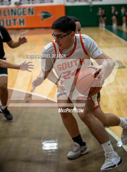 Thumbnail 1 in Donna North @ Harlingen South photogallery.