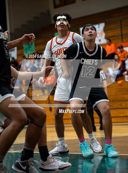 Thumbnail 3 in Donna North @ Harlingen South photogallery.