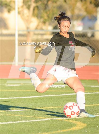 Thumbnail 1 in Seton Catholic vs. Red Mountain (Coyote Classic Tournament) photogallery.