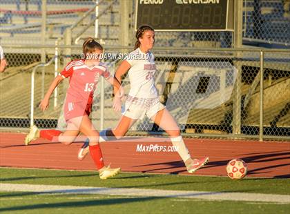 Thumbnail 1 in Seton Catholic vs. Red Mountain (Coyote Classic Tournament) photogallery.
