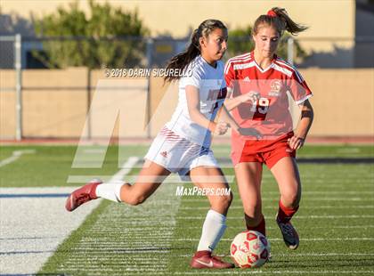 Thumbnail 1 in Seton Catholic vs. Red Mountain (Coyote Classic Tournament) photogallery.