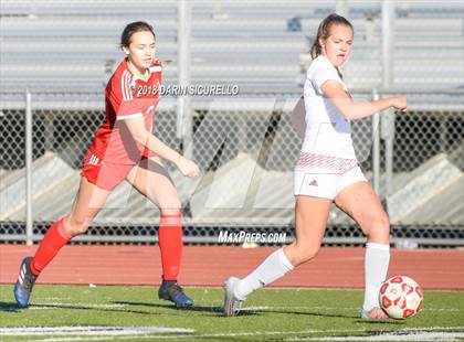 Thumbnail 3 in Seton Catholic vs. Red Mountain (Coyote Classic Tournament) photogallery.