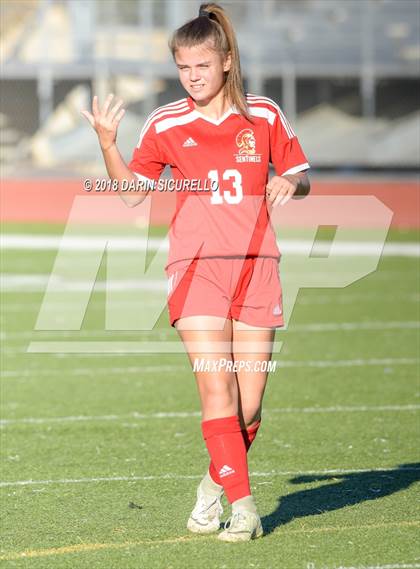 Thumbnail 2 in Seton Catholic vs. Red Mountain (Coyote Classic Tournament) photogallery.