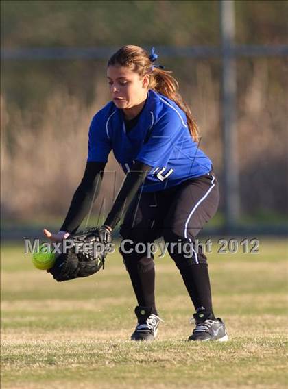 Thumbnail 3 in Gulliver Prep @ Woodcreek photogallery.