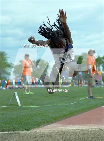 Thumbnail 2 in CHSAA 4A Championships (Triple Jump) photogallery.