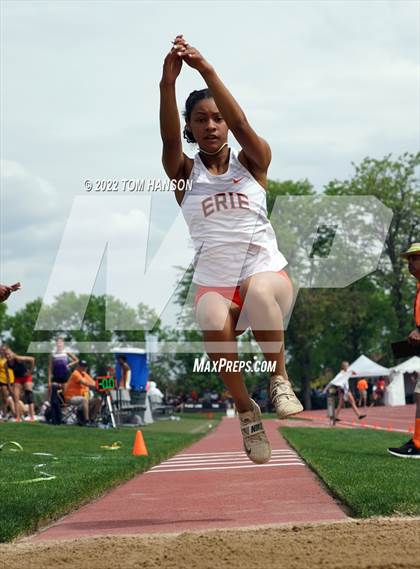 Thumbnail 2 in CHSAA 4A Championships (Triple Jump) photogallery.