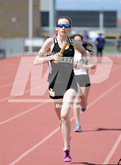 Thumbnail 1 in Earl Engman Relays (4x800 Meter) photogallery.