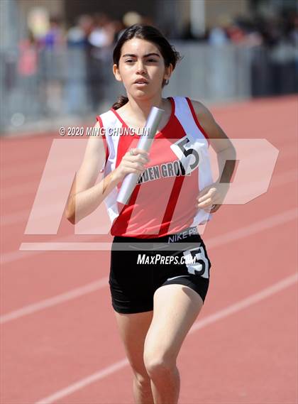 Thumbnail 2 in Earl Engman Relays (4x800 Meter) photogallery.