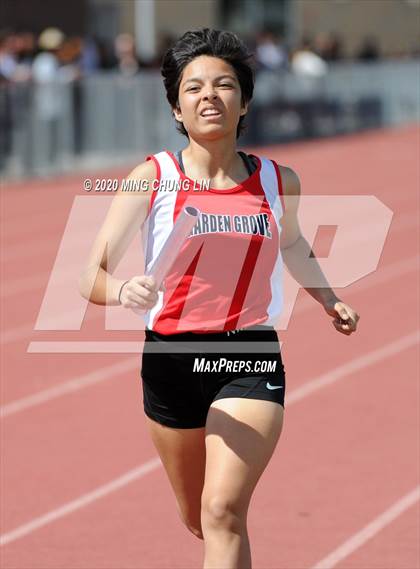 Thumbnail 1 in Earl Engman Relays (4x800 Meter) photogallery.