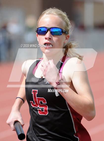 Thumbnail 1 in Earl Engman Relays (4x800 Meter) photogallery.