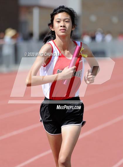 Thumbnail 2 in Earl Engman Relays (4x800 Meter) photogallery.