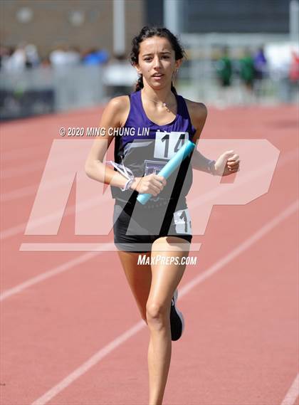 Thumbnail 3 in Earl Engman Relays (4x800 Meter) photogallery.