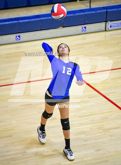 Thumbnail 2 in Sweetwater vs Central (Montgomery Varsity Tournament) photogallery.