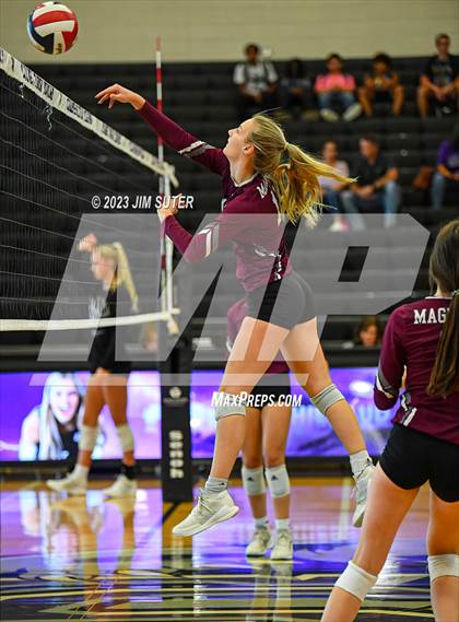 Thumbnail 2 in College Station vs Magnolia photogallery.