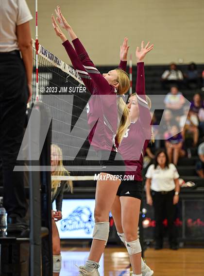 Thumbnail 1 in College Station vs Magnolia photogallery.