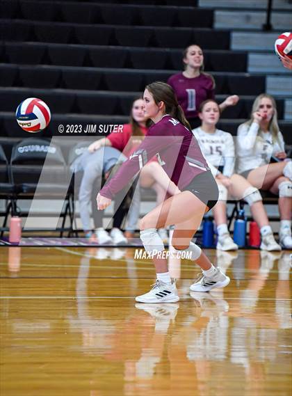 Thumbnail 1 in College Station vs Magnolia photogallery.