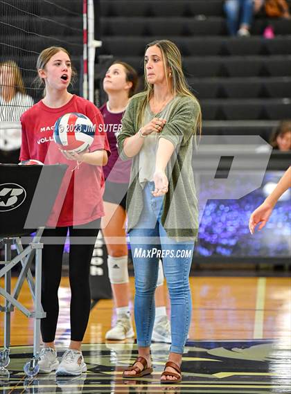 Thumbnail 3 in College Station vs Magnolia photogallery.