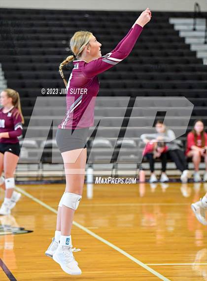 Thumbnail 1 in College Station vs Magnolia photogallery.