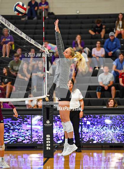 Thumbnail 1 in College Station vs Magnolia photogallery.