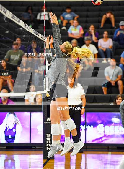 Thumbnail 3 in College Station vs Magnolia photogallery.