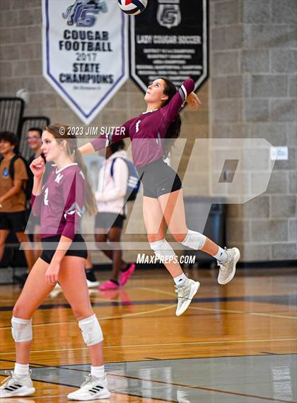 Thumbnail 1 in College Station vs Magnolia photogallery.