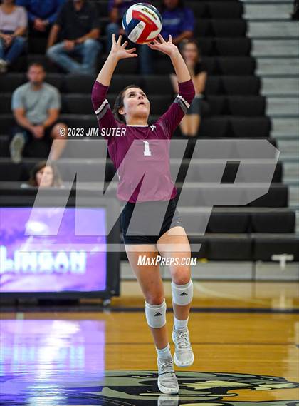 Thumbnail 1 in College Station vs Magnolia photogallery.