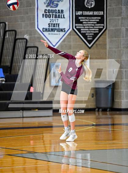 Thumbnail 1 in College Station vs Magnolia photogallery.