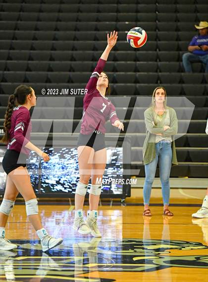 Thumbnail 2 in College Station vs Magnolia photogallery.