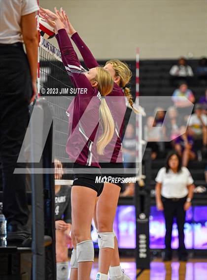 Thumbnail 3 in College Station vs Magnolia photogallery.