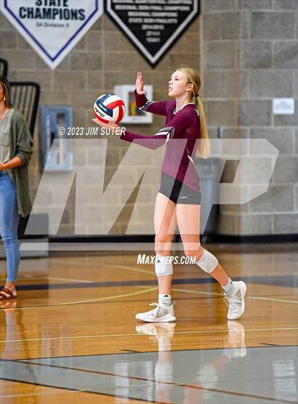 Thumbnail 3 in College Station vs Magnolia photogallery.