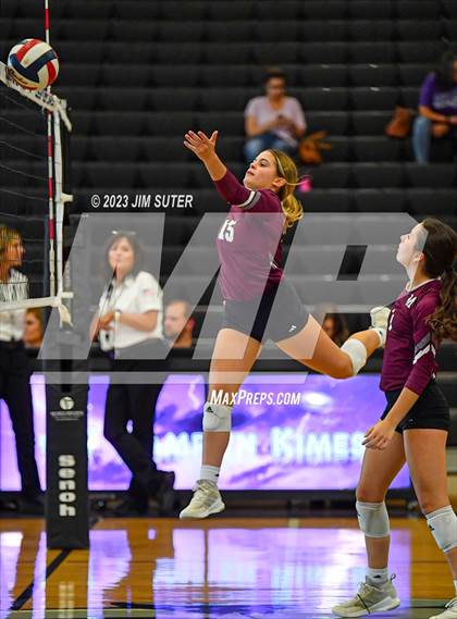 Thumbnail 3 in College Station vs Magnolia photogallery.