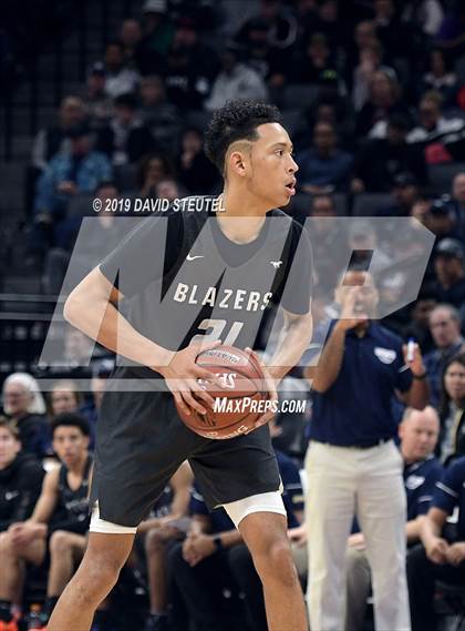 Thumbnail 2 in Sierra Canyon vs. Sheldon (CIF State Open Div. Final) photogallery.